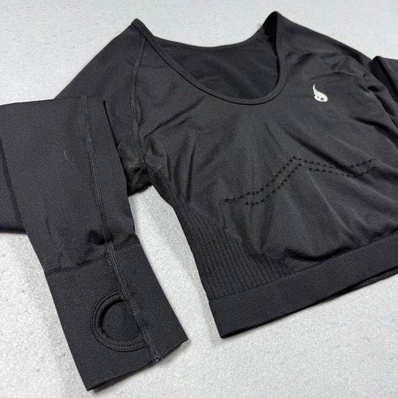 Ryderwear Tops - READvRyderwear Womens Black Seamless Long Sleeve Crop Top Athletic Gym Shirt